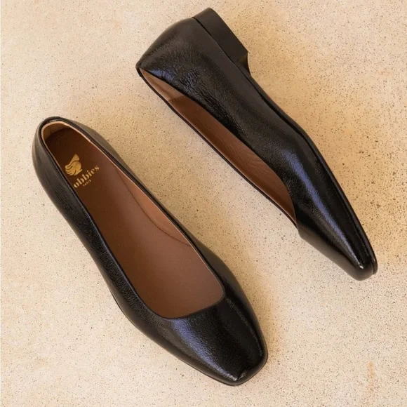 Bobbies Paris Flats - Picture 1 of 6